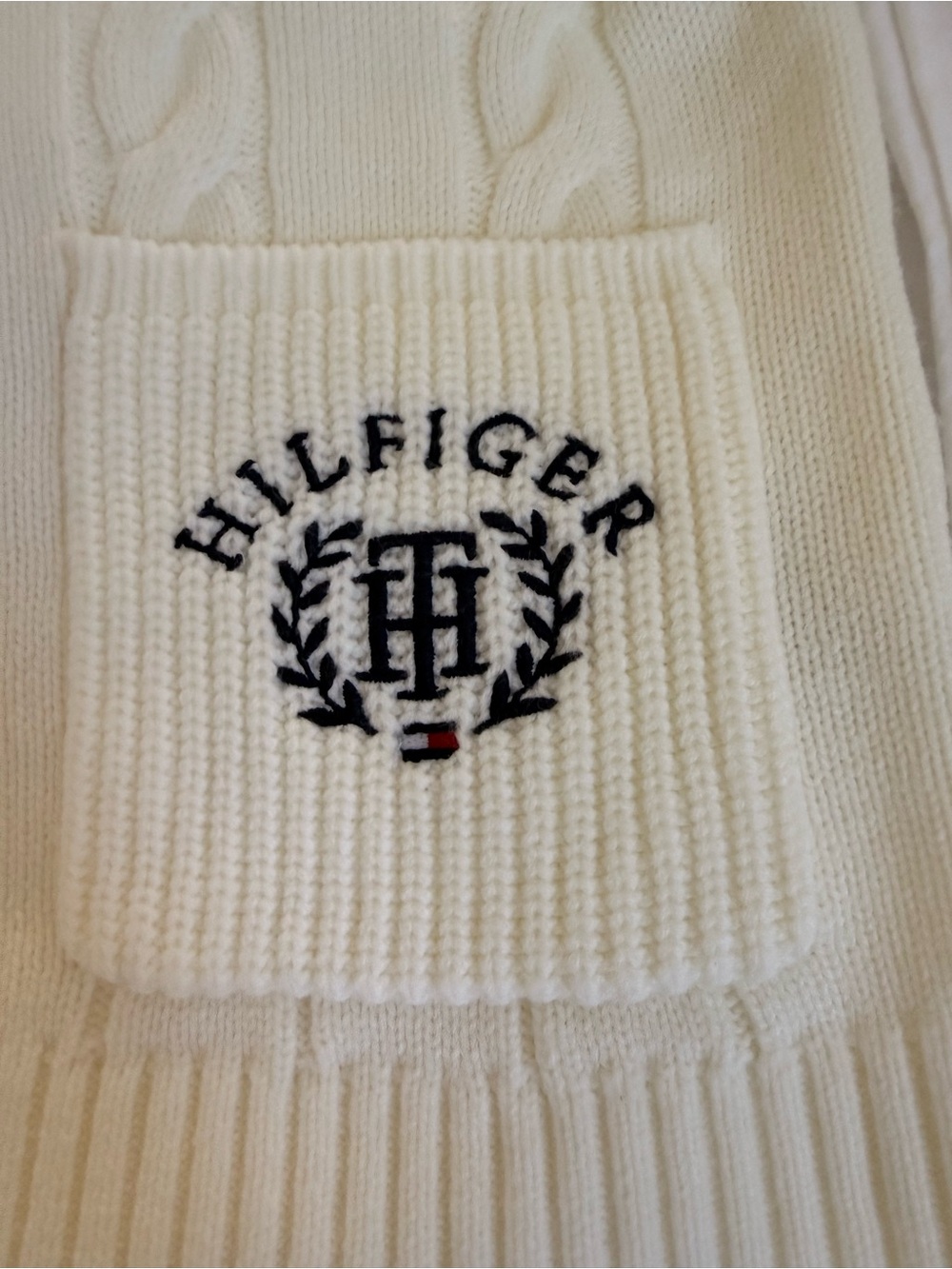 Tommy Hilfiger Cream Knit Sweater with Embroidered Crest - Picture 3 of 10